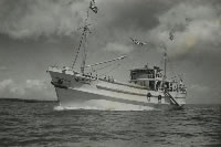 昭和20年代後半頃の木造貨物船（写真提供：（株）井筒造船所）